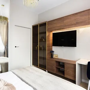 https://blue-residence-orawska-5.krakowhotelspoland.com