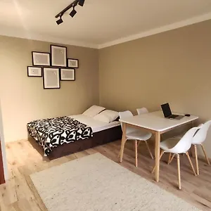 https://studio-krakow-czyzyny.krakowhotelspoland.com