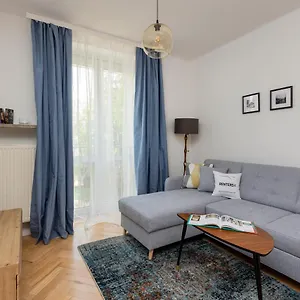 https://tasteful-apartment-in-warsaw-city-center-by-renters.warsawhotelspoland.com