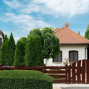 https://hajdu-apartman-2.hotels-hajduszoboszlo-hungary.com